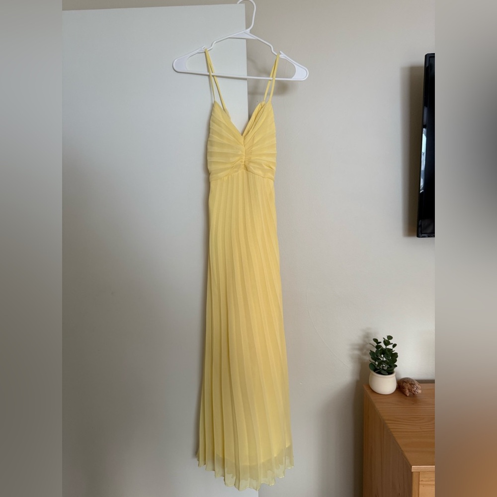 ASOS DESIGN pleated bodice strappy pleat midi dress with tie back detail - lemon